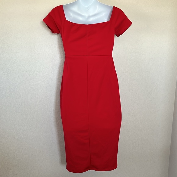 PinkBlush Red Solid Off Shoulder Sweetheart Neckline Maternity Fitted Dress - Picture 8 of 10